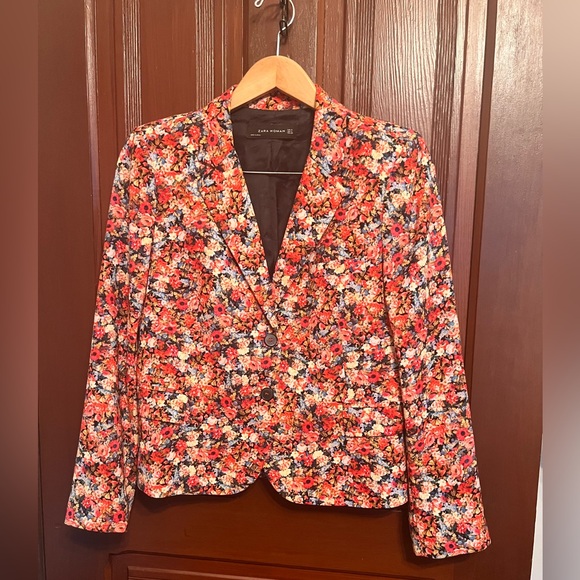 STUNNING Zara floral suit: jacket and pants / leggings - Picture 7 of 13